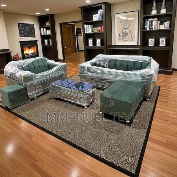 Green Fabric Sofa Set · Photo 3