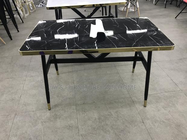 Simple Table