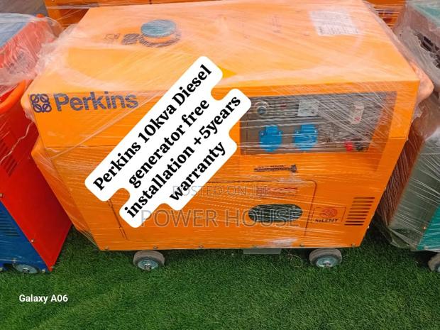 Powerhouse Perkins Diesel Generator 10kva Silent · Photo 2