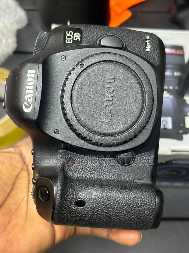 Canon Eos 5d Mark Iii // Home Used // photo 6