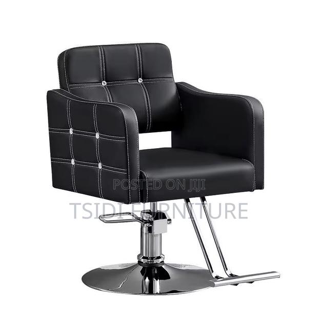 Quality Barbering Chair A01 · Photo 4