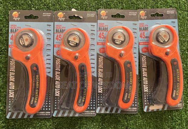 45mm Rotary Cutter · Photo 2