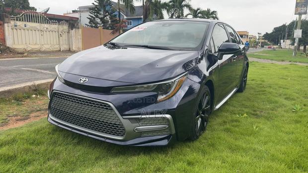 Toyota Corolla LE 2021 Blue