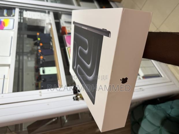 New Laptop Apple MacBook Pro 2024 M4 14-Inch 16GB Apple M4 SSD 512GB photo 2