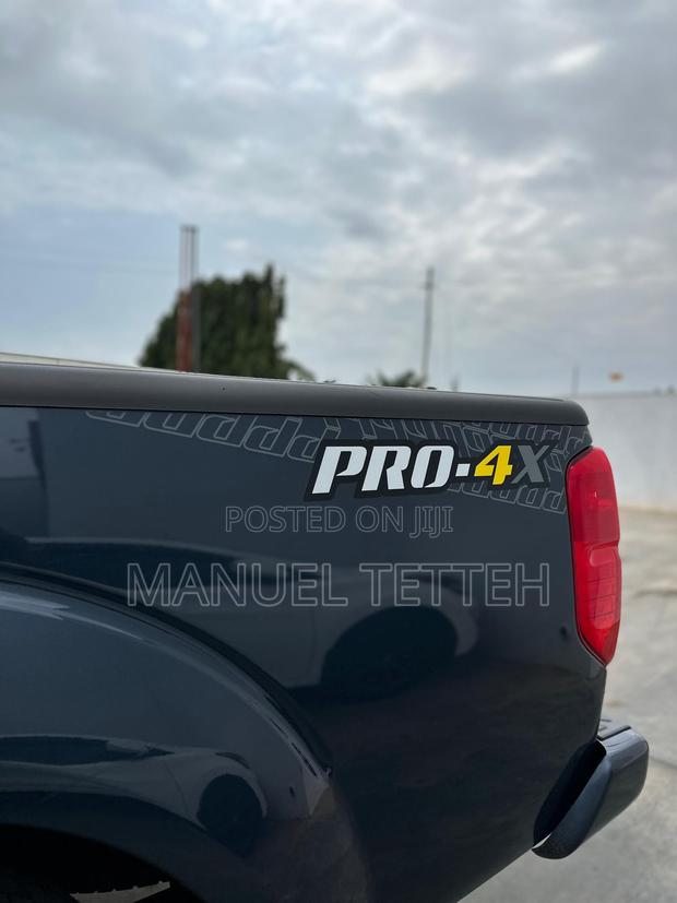 Nissan Frontier PRO-4X 4x4 Crew Cab 4.75 ft. box 125.9 in. WB 2019 Blue