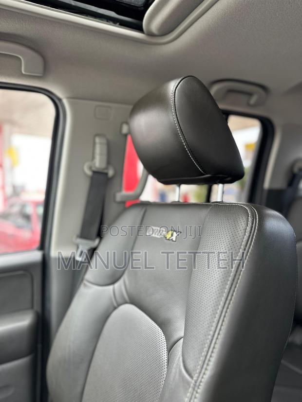 Nissan Frontier PRO-4X 4x4 Crew Cab 4.75 ft. box 125.9 in. WB 2019 Blue