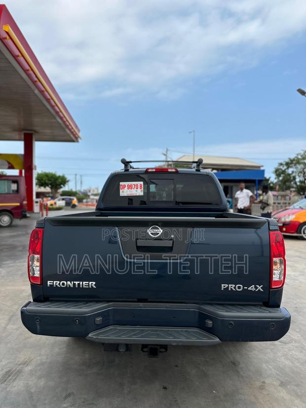 Nissan Frontier PRO-4X 4x4 Crew Cab 4.75 ft. box 125.9 in. WB 2019 Blue