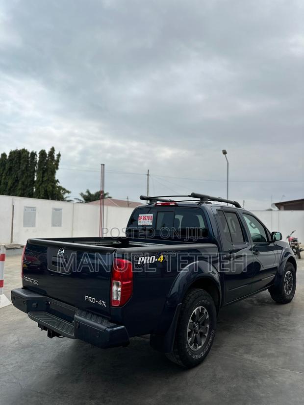 Nissan Frontier PRO-4X 4x4 Crew Cab 4.75 ft. box 125.9 in. WB 2019 Blue