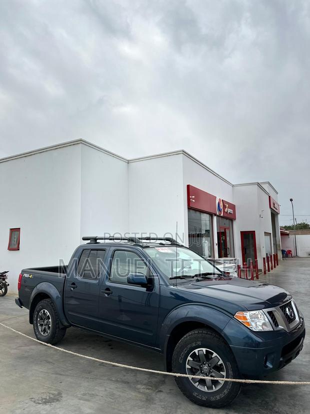 Nissan Frontier PRO-4X 4x4 Crew Cab 4.75 ft. box 125.9 in. WB 2019 Blue
