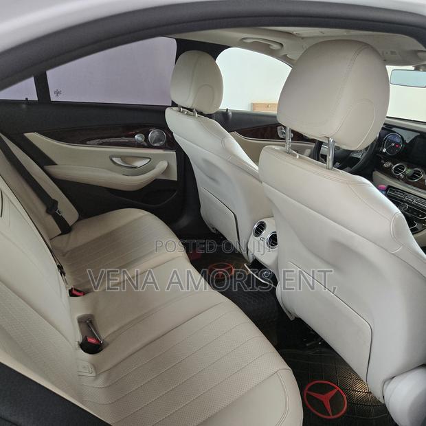 Mercedes-Benz E300 2017 White
