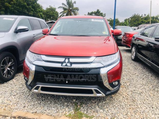 Mitsubishi Outlander 2019 Red