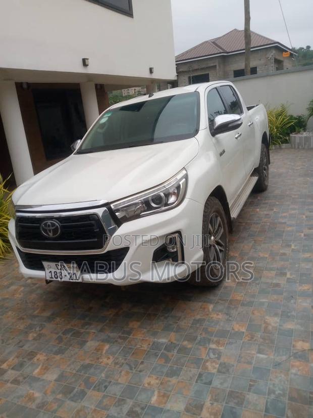 Toyota Hilux Revo Double Cab Deisel 2.8 AWD 2018 White
