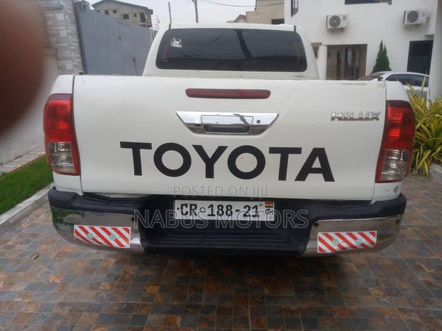 Toyota Hilux Revo Double Cab Deisel 2.8 AWD 2018 White