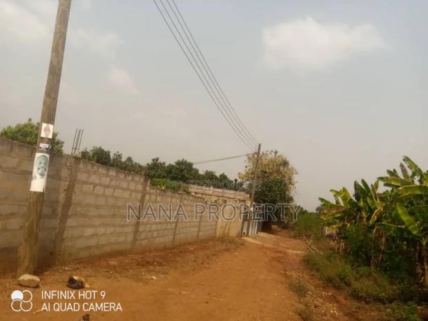 One and Half Plots of Land for Sale Located at Oyibi Saasabi · Photo 2