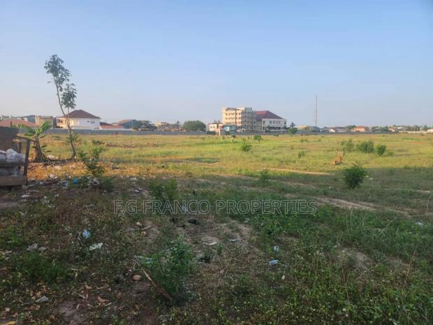 12 Acres of Land for Sale at Spintex · Photo 1