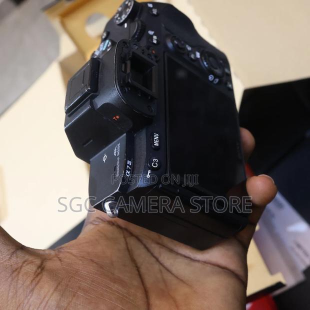Sony A7 Iii // Very Good Condition/ 8 Months Warranty photo 6