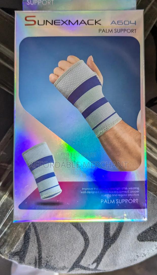 А604 Palm Support for Training or Injury · Photo 2