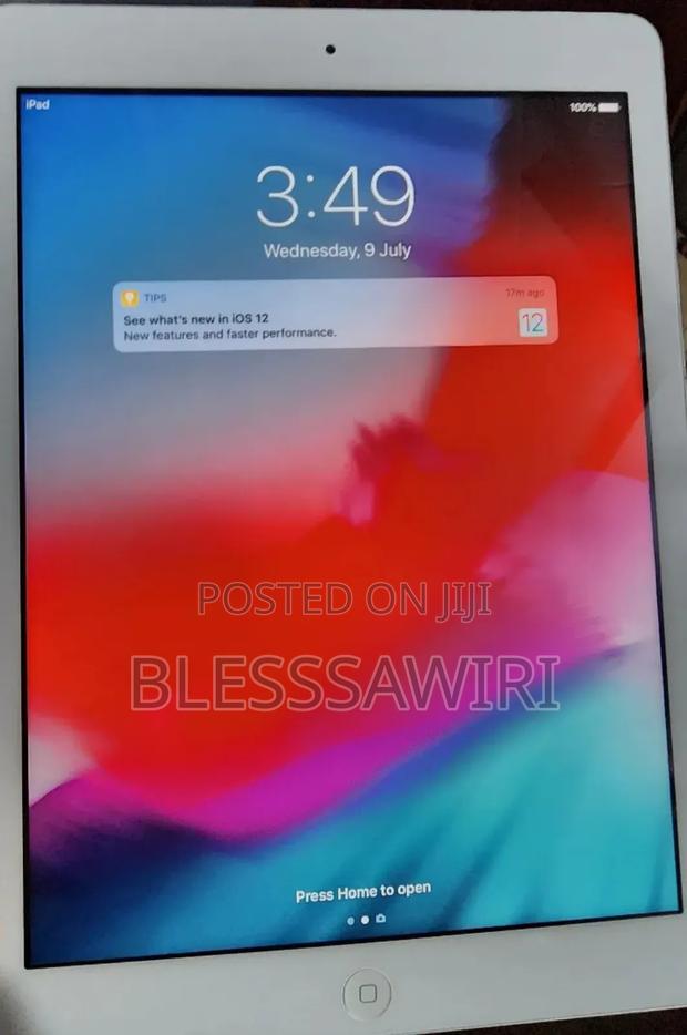 Apple iPad Air 16 GB Silver photo 2