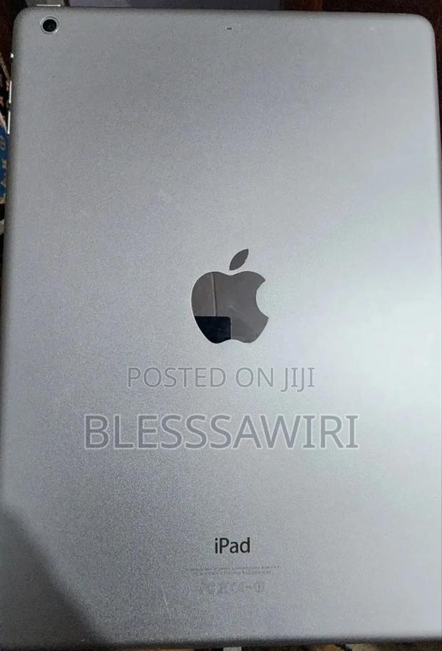 Apple iPad Air 16 GB Silver photo 3