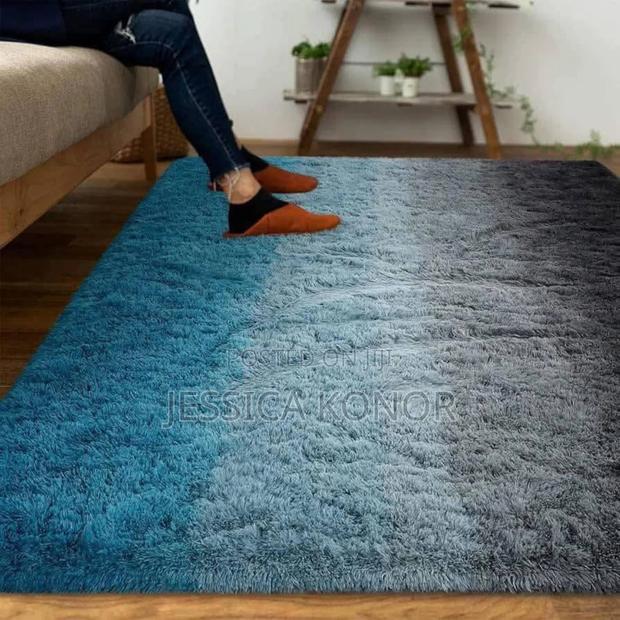 Fluffy Centre Mat