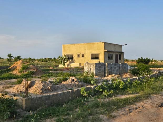 Peace ! Spacious Plots at Prampram Beach Road · Photo 3