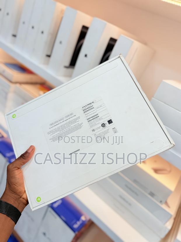 New Apple MacBook Pro 2023 M3 14-Inch 18GB Apple M3 Pro SSD 512GB photo 5