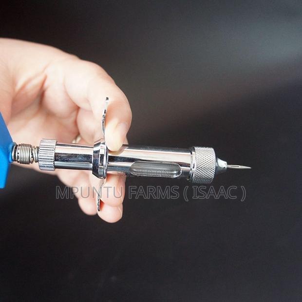 Fowl Pox Vaccinator photo 3