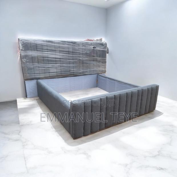 Luxurious Queen Size Bed Fram for Sell 2500 · Photo 3