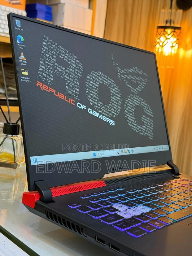 Laptop Asus ROG Strix G15 G512 8GB Intel Core i7 SSD 512GB photo 4