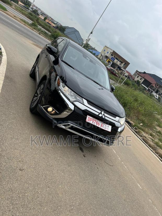 Mitsubishi Outlander SE FWD 2020 Black