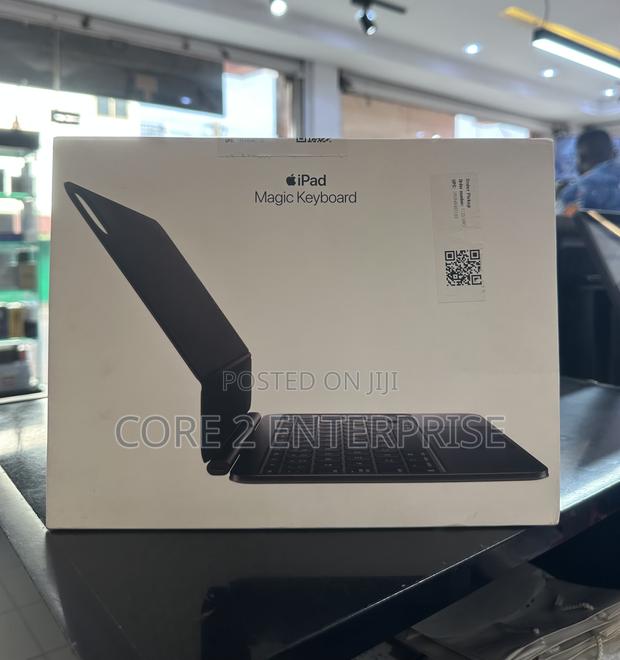 Apple iPad Magic Keyboard – 11-Inch · Photo 3
