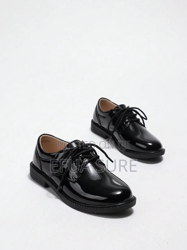 Round Toe Tie Up Casual Black Shoes for Kids