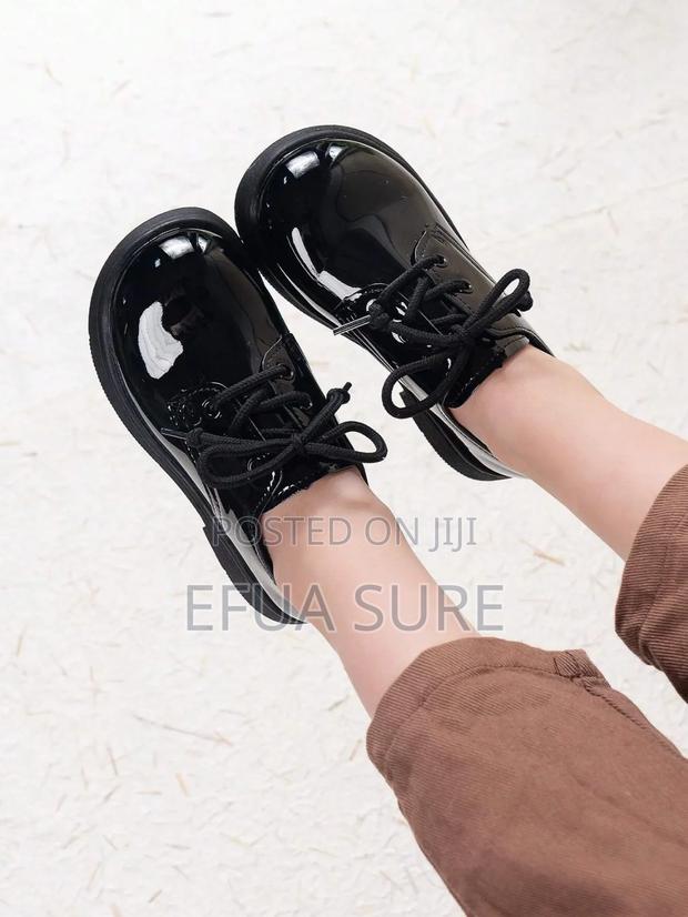 Round Toe Tie Up Casual Black Shoes for Kids photo 2