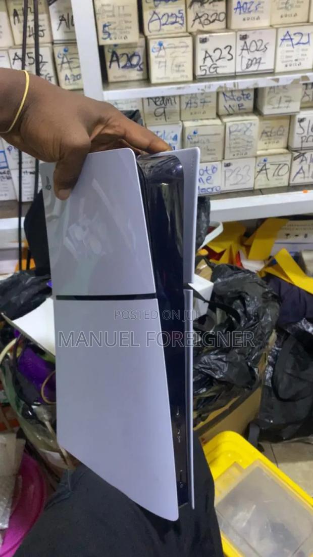Ps5 Slim Jailbreak With Games of Your Choice · Photo 3