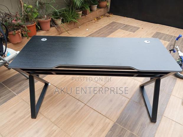 Gaming Table · Photo 2