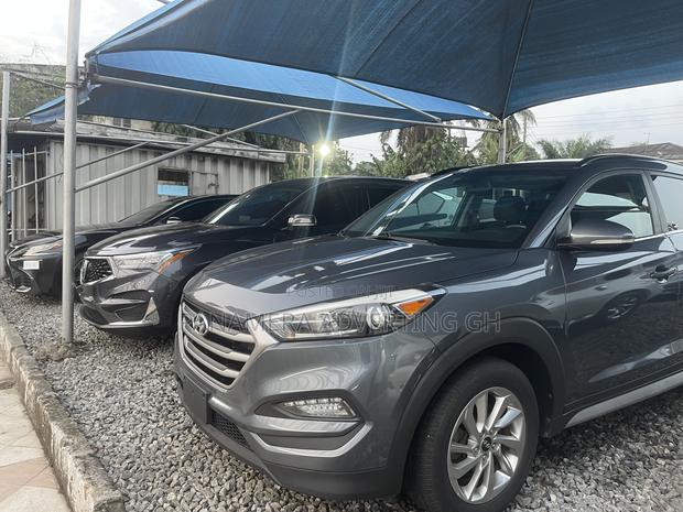 Hyundai Tucson Sport AWD 2017 Gray