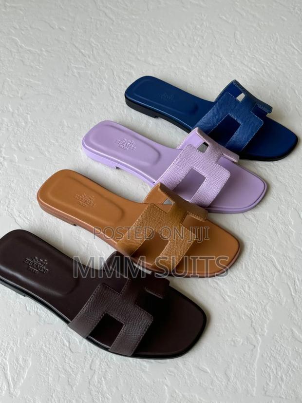 Hermes Ladies Slippers High Quality Fresh in Box · Photo 4
