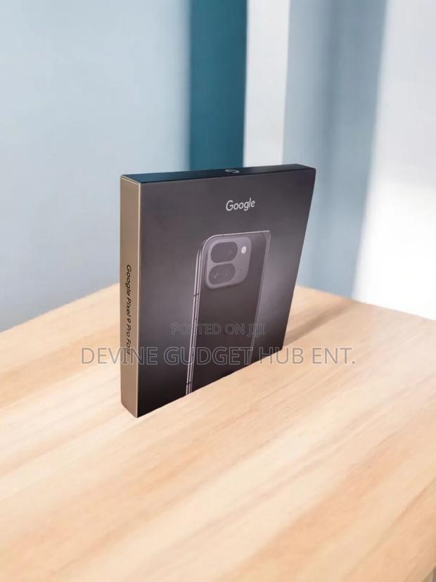 New Google Pixel 9 Pro Fold 256 GB Gold photo 2