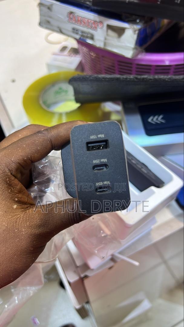 Original Samsung Charger · Photo 4