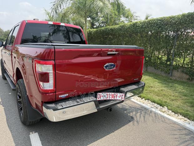 Ford F-150 LARIAT 2021 Red photo 8
