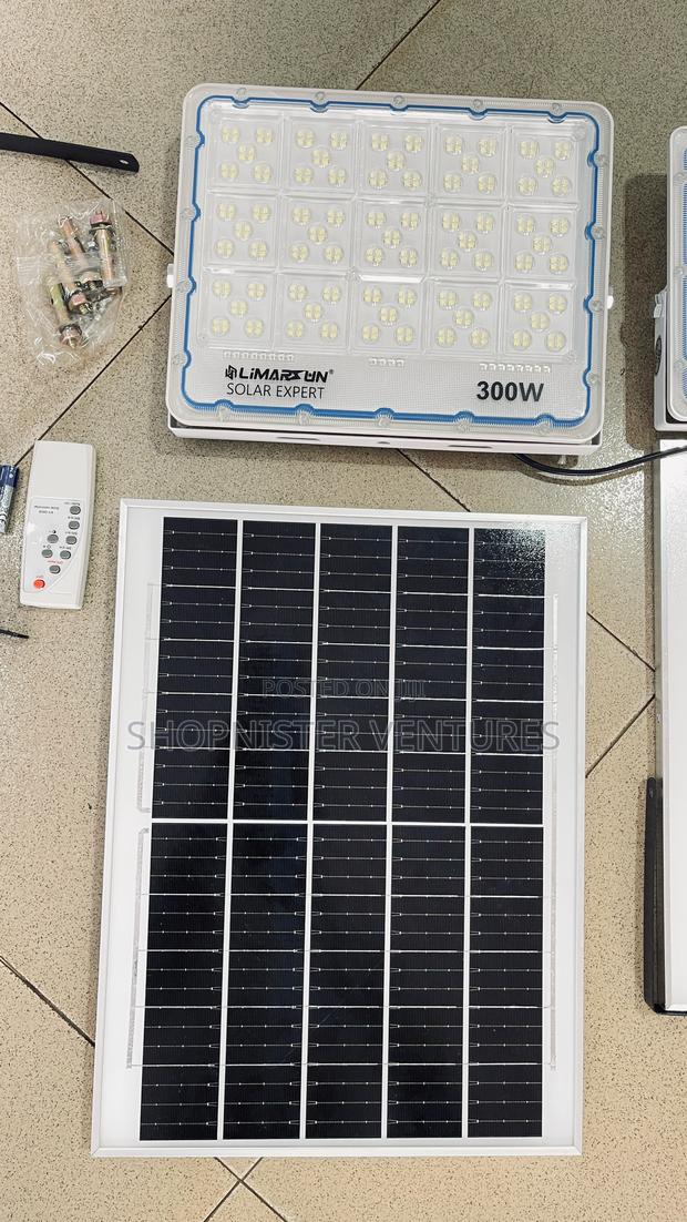 300w Solar Flood Light Ip66 With Separate Panel photo 3