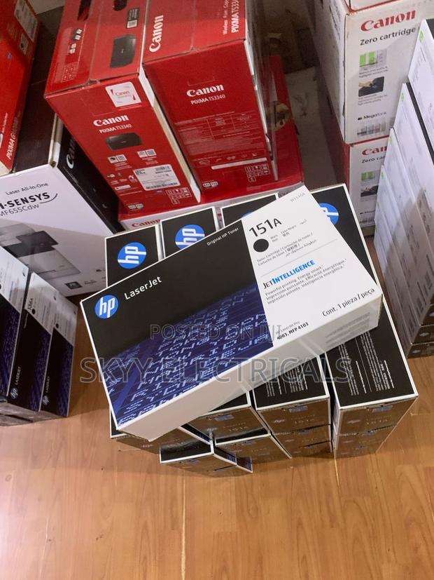 Hp 151a Original Black White Toner · Photo 2