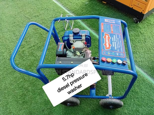 High Flow Diesel Portable Pressure Washer · Photo 2