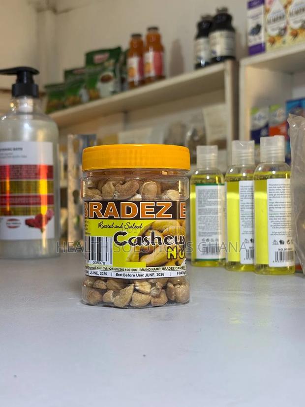 Natural Cashew Nut · Photo 2