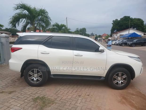 Toyota Fortuner 2.7 AWD 2018 White