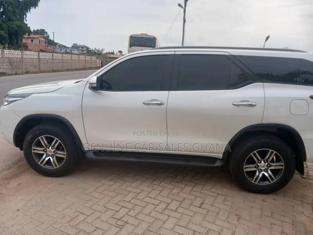 Toyota Fortuner 2.7 AWD 2018 White