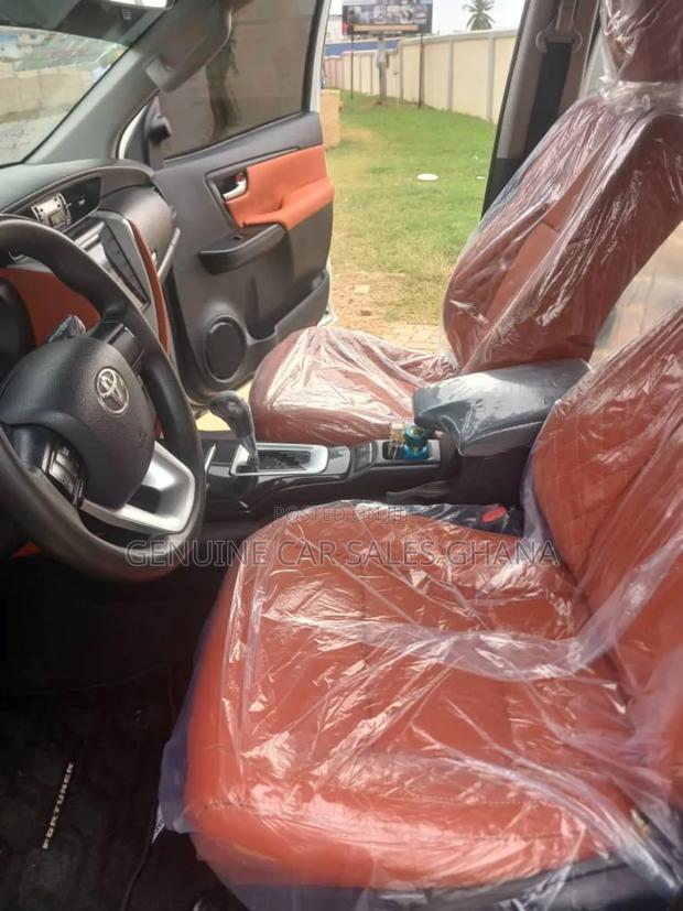 Toyota Fortuner 2.7 AWD 2018 White