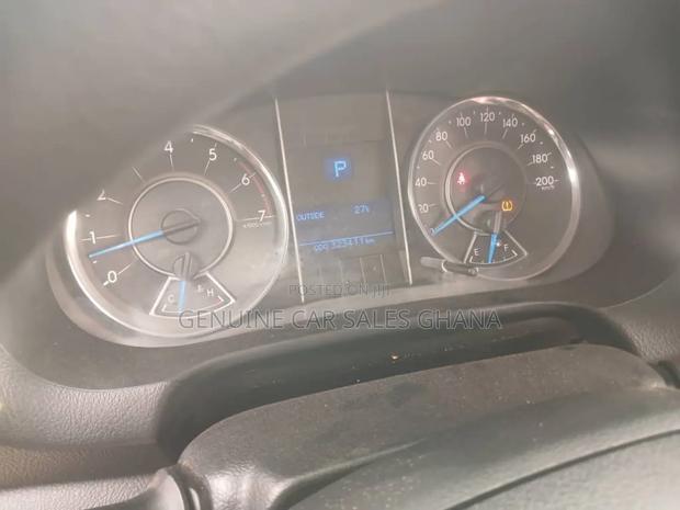 Toyota Fortuner 2.7 AWD 2018 White