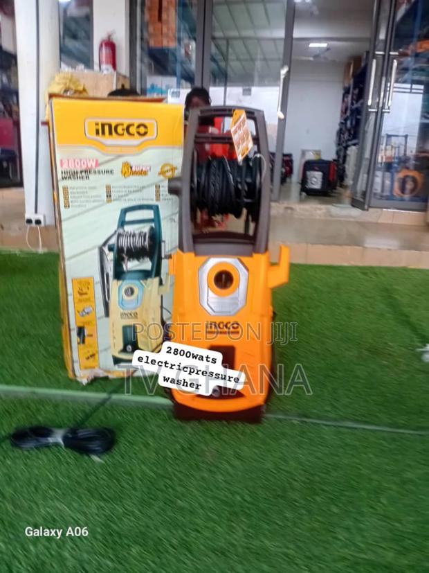 Big Cleaning Ingco Pressure Washer 8.5hp Gasoline Pressure · Photo 2