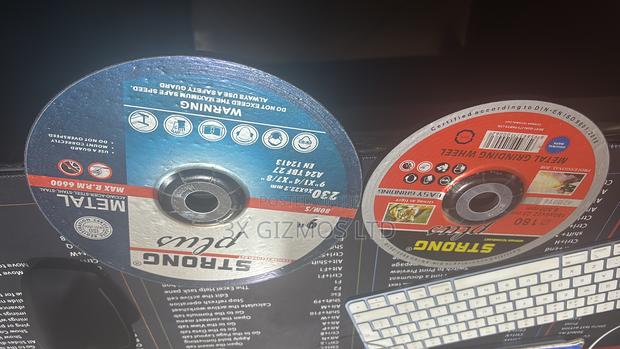 Strong Plus Cutting and Grinding Discs · Photo 2